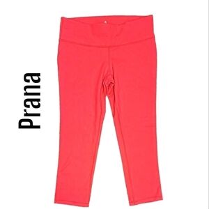 Prana womans hot pink mid rise cropped leggings size small